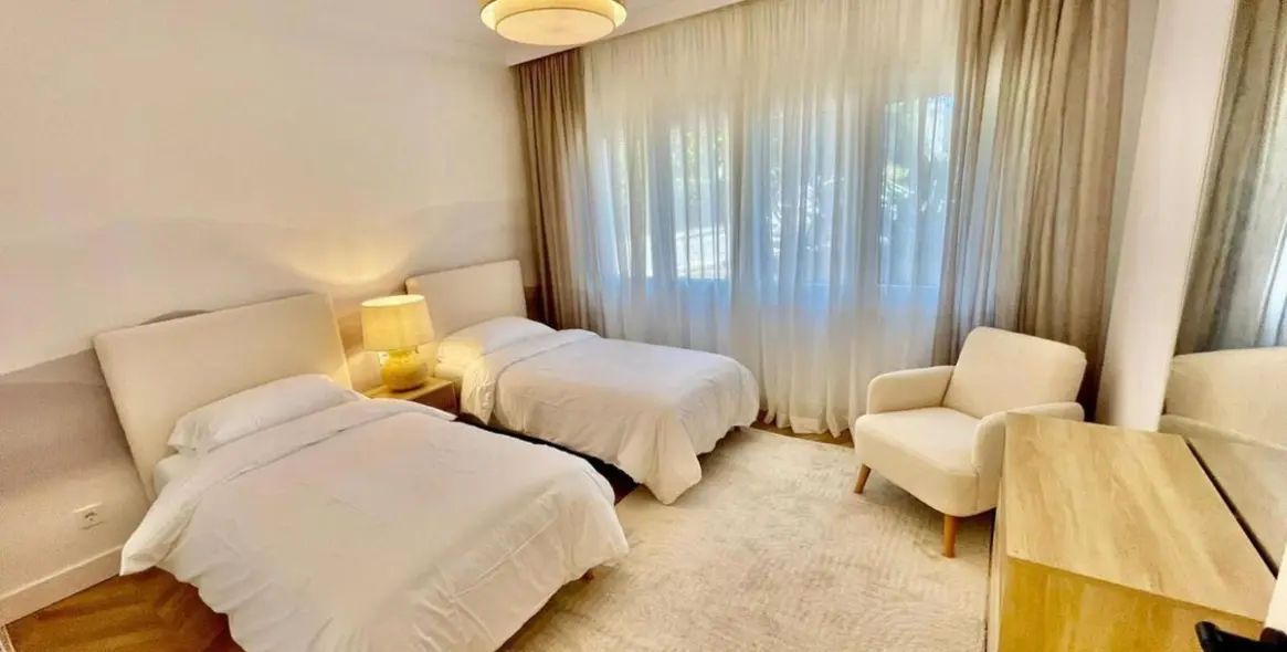 Продажа апартаментов на первом этаже в Estepona 24