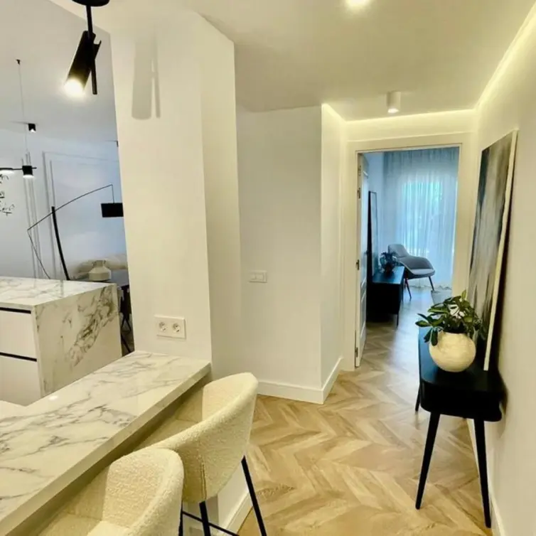 Продажа апартаментов на первом этаже в Estepona