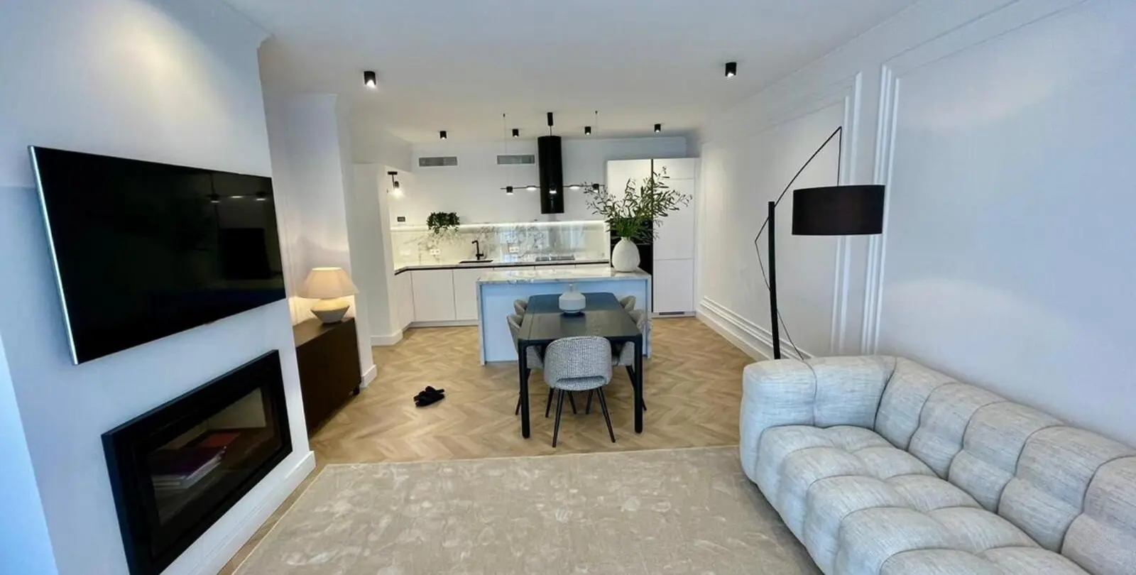 Venta de apartamento en planta baja en Estepona 18