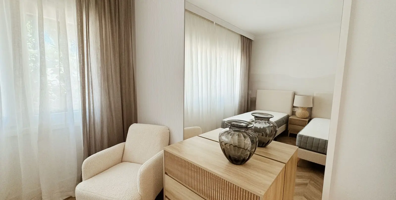 Venta de apartamento en planta baja en Estepona 30