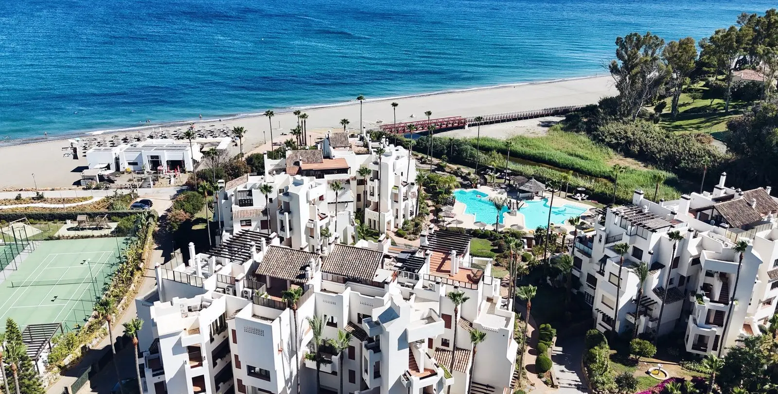 Venta de apartamento en planta baja en Estepona 41