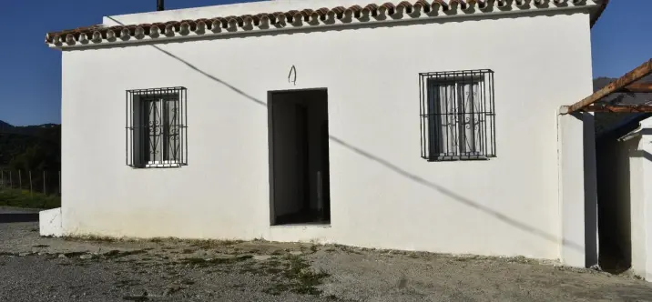 Venta de parcela residencial en Casares 2