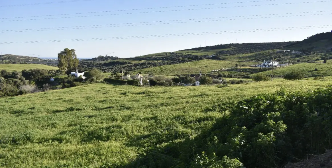 Sale of residential plot in Casares 12