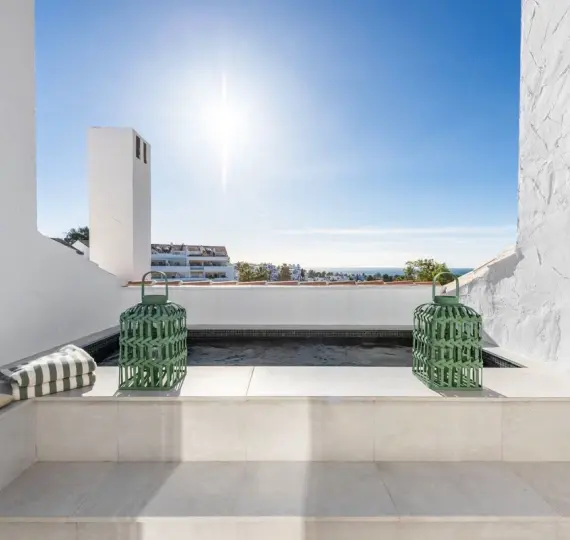 Sale of penthouse duplex in Marbella