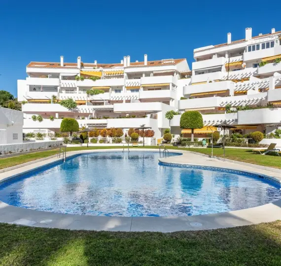 Sale of penthouse duplex in Marbella