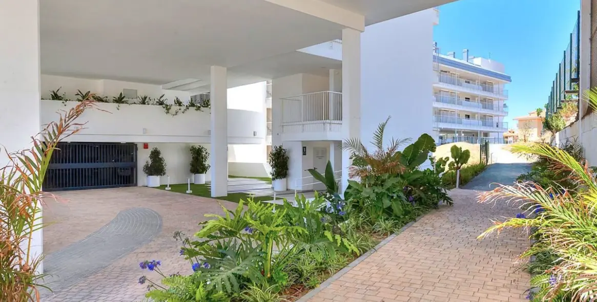 Sale of penthouse in Fuengirola 25