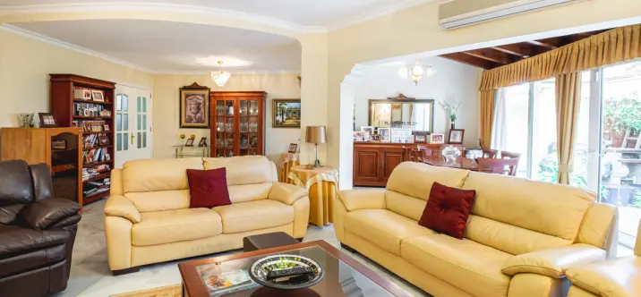 Sale of townhouse in Fuengirola 1