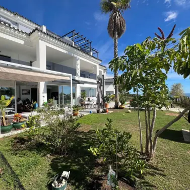 Sale of ground floor apartment in Estepona