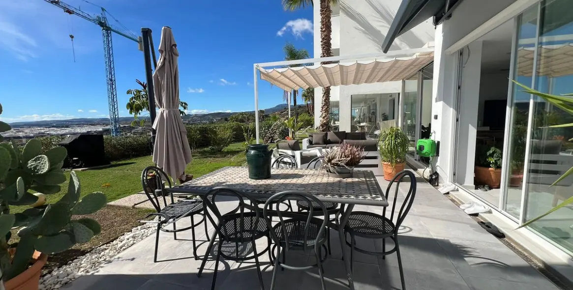 Sale of ground floor apartment in Estepona 5