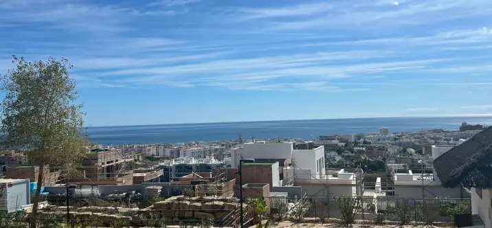 Venta de apartamento en planta baja en Estepona 1