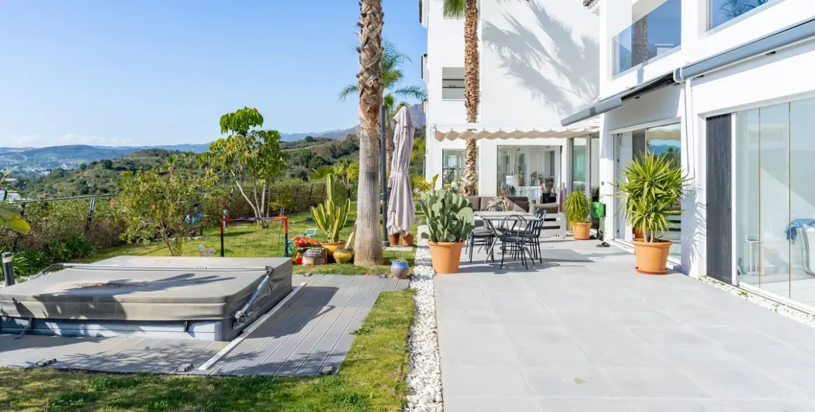 Venta de apartamento en planta baja en Estepona 13