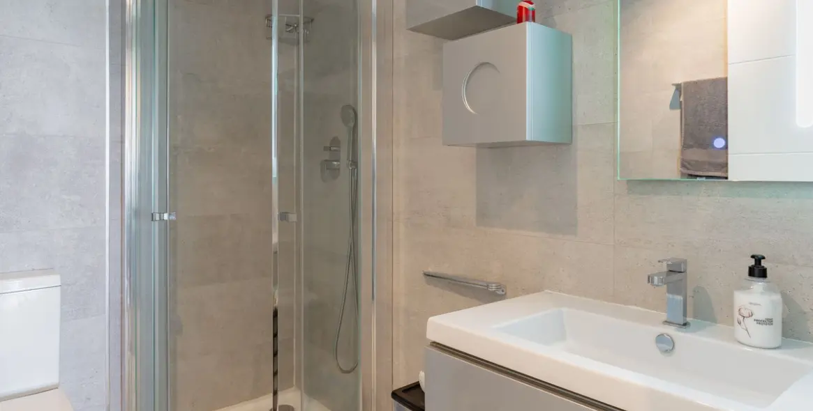 Venta de apartamento en planta baja en Estepona 24