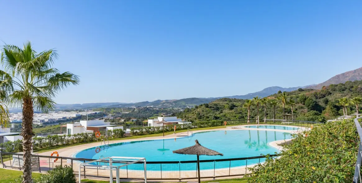 Venta de apartamento en planta baja en Estepona 44