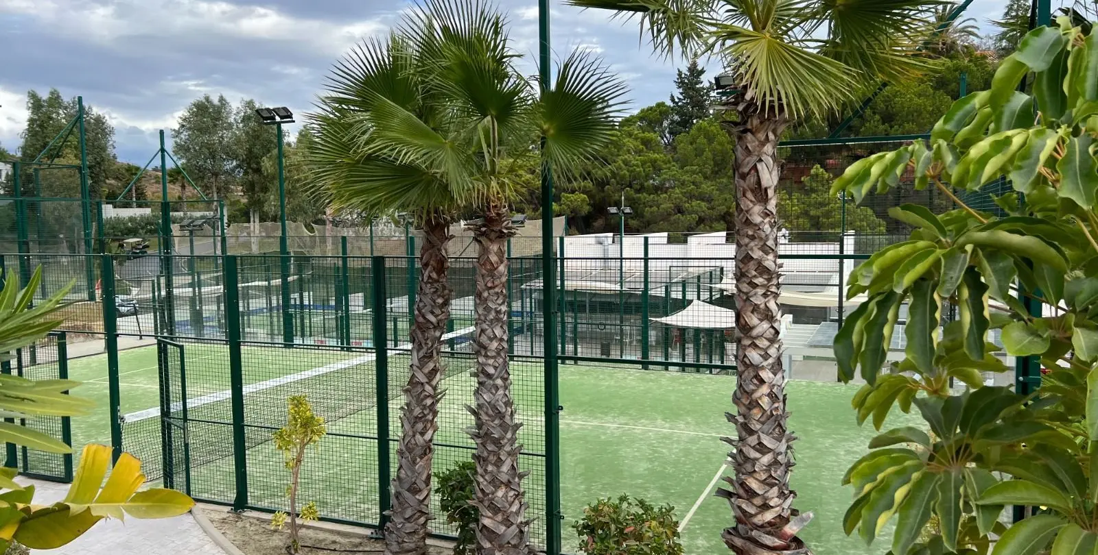 Продажа апартаментов на первом этаже в Estepona 20
