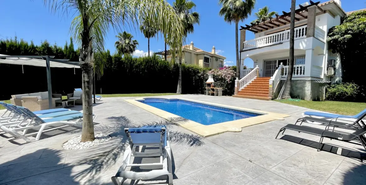 Продажа  отдельно стоящей виллы в Mijas Golf 9