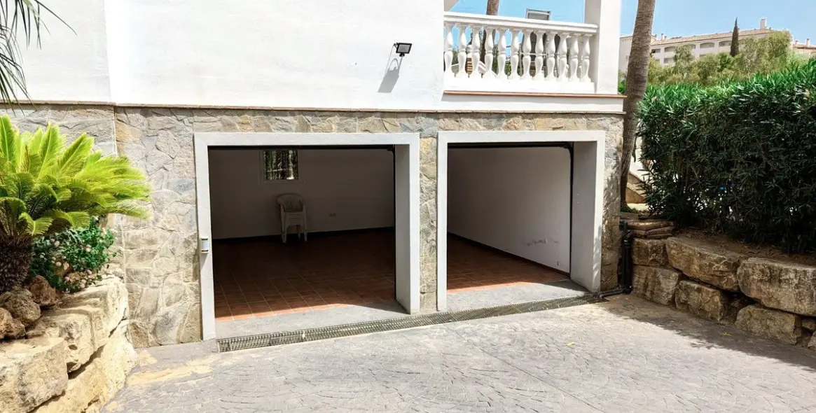 Продажа  отдельно стоящей виллы в Mijas Golf 14