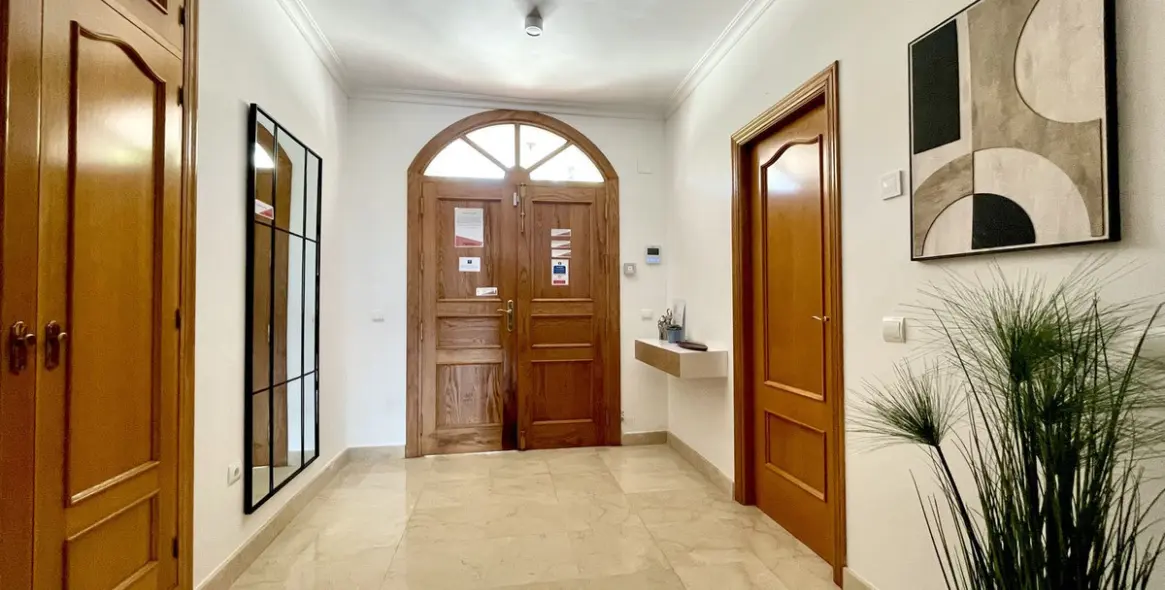 Продажа  отдельно стоящей виллы в Mijas Golf 16