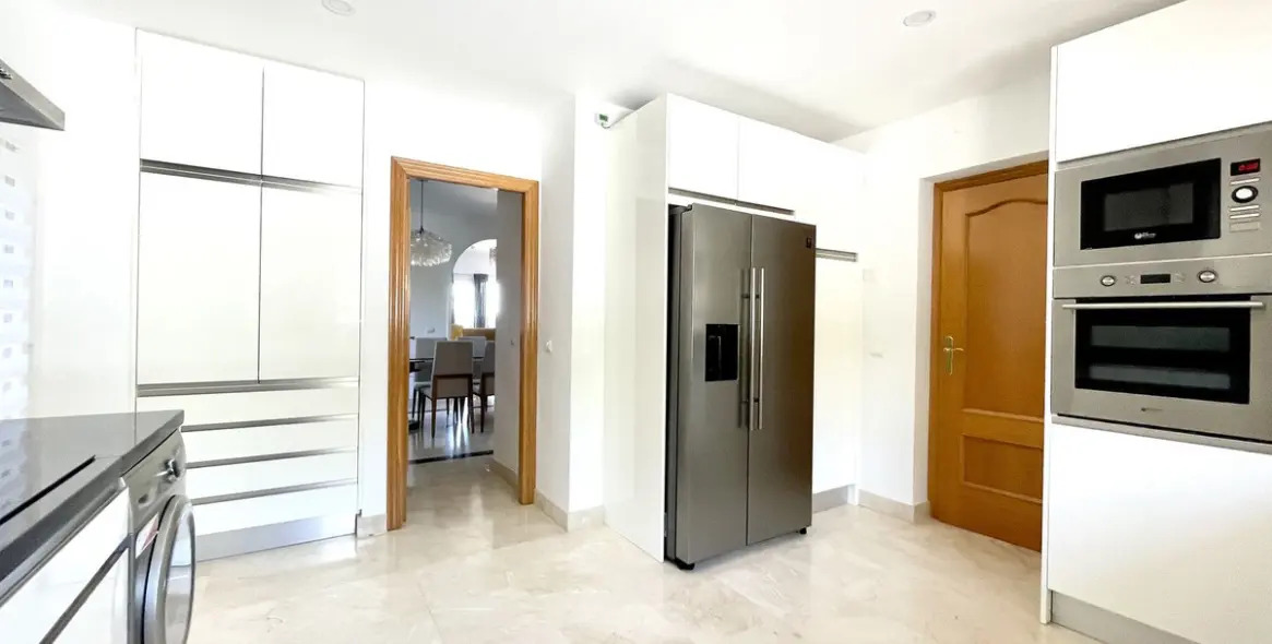 Продажа  отдельно стоящей виллы в Mijas Golf 18