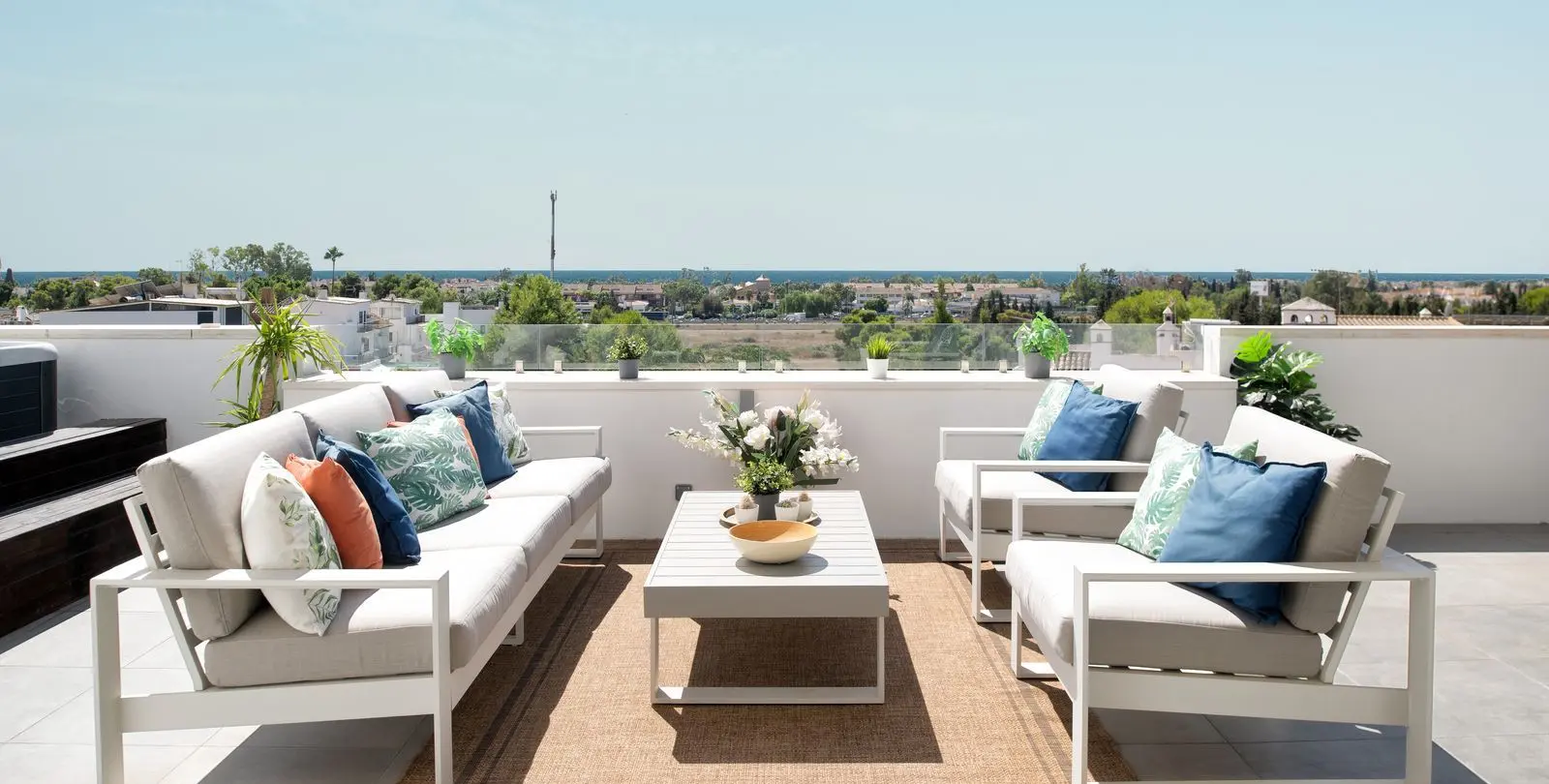 Sale of penthouse in Puerto Banús 1