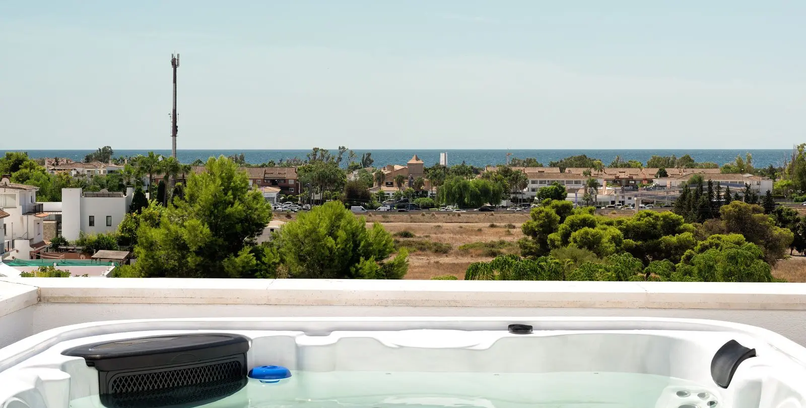 Sale of penthouse in Puerto Banús 3