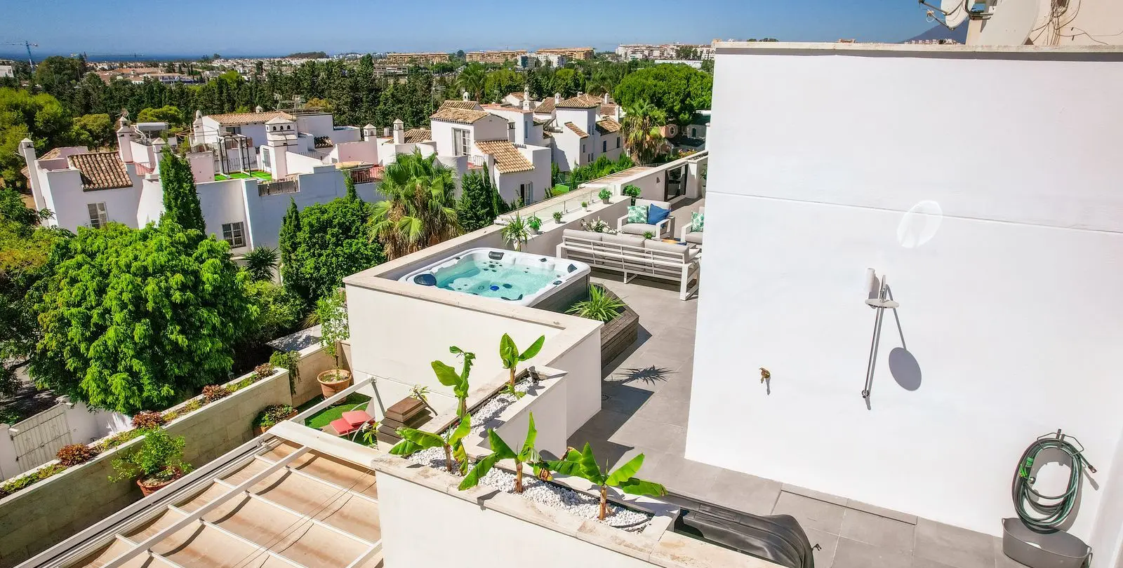 Sale of penthouse in Puerto Banús 19