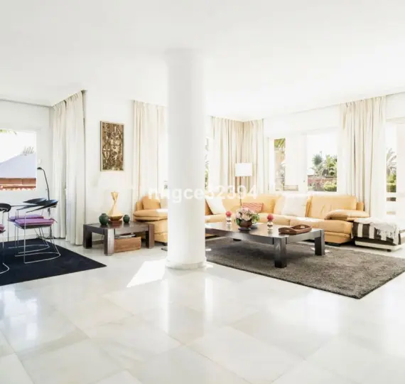 Sale of ground floor apartment in San Pedro de Alcántara