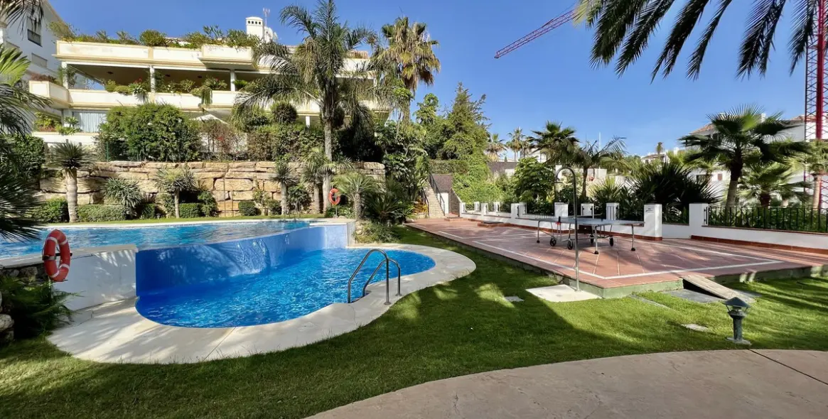 Продажа апартаментов на первом этаже в The Golden Mile 31