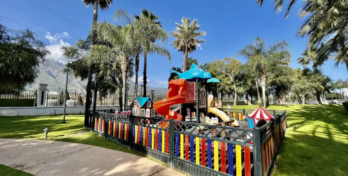 Продажа апартаментов на первом этаже в The Golden Mile 32