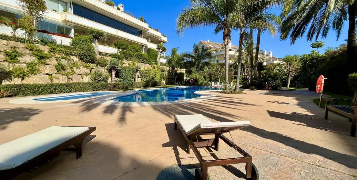 Продажа апартаментов на первом этаже в The Golden Mile 36