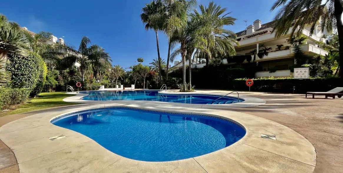 Продажа апартаментов на первом этаже в The Golden Mile 37