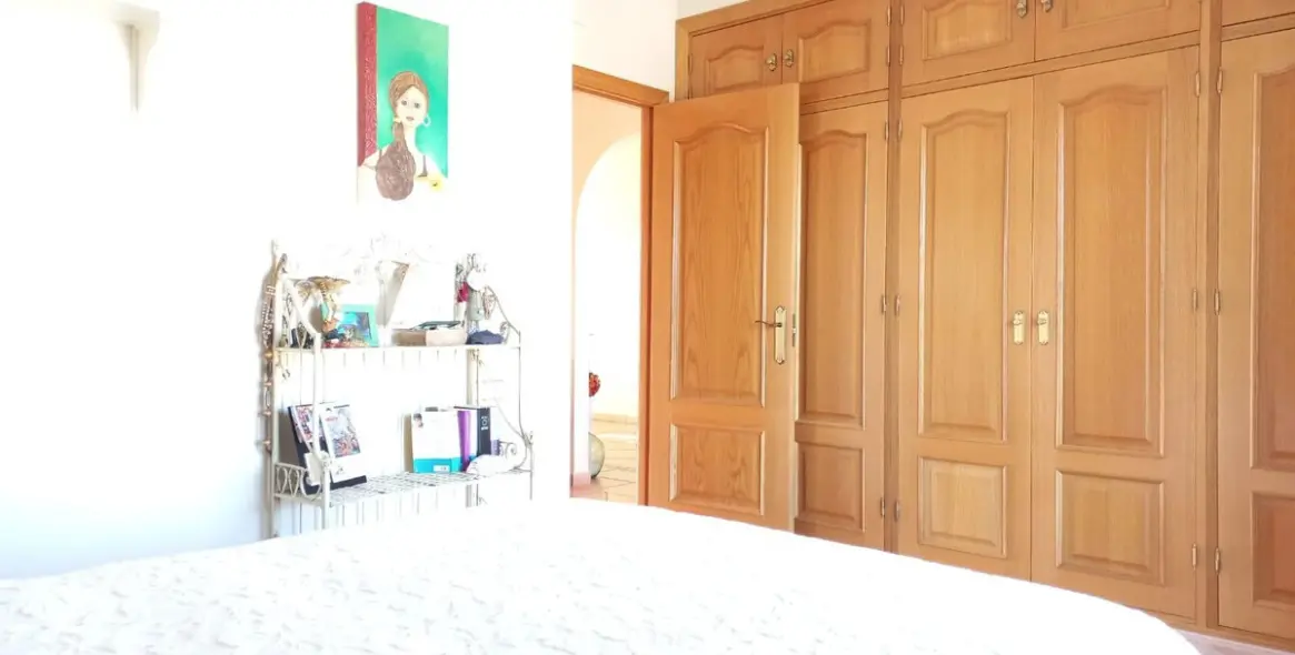 Sale of semi-detached house in San Pedro de Alcántara 9