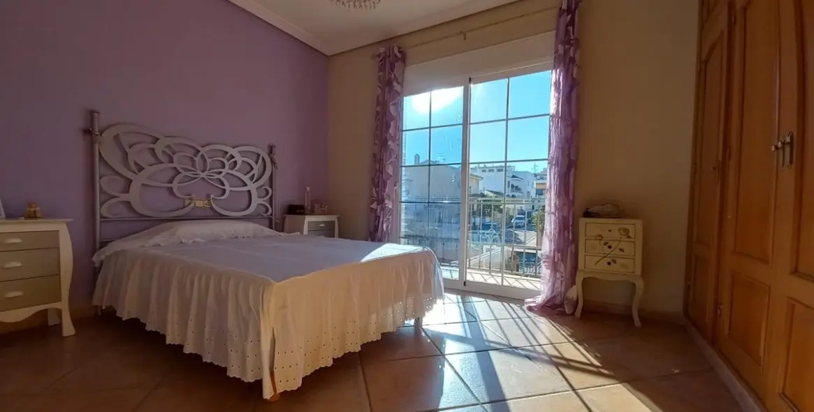 Sale of semi-detached house in San Pedro de Alcántara 14