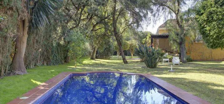 Продажа  отдельно стоящей виллы в El Rosario 0