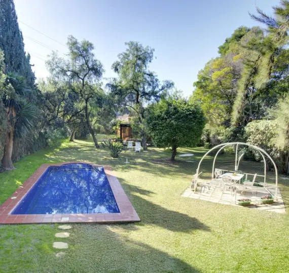 Продажа  отдельно стоящей виллы в El Rosario