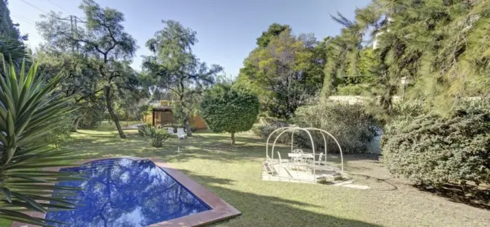 Продажа  отдельно стоящей виллы в El Rosario 2