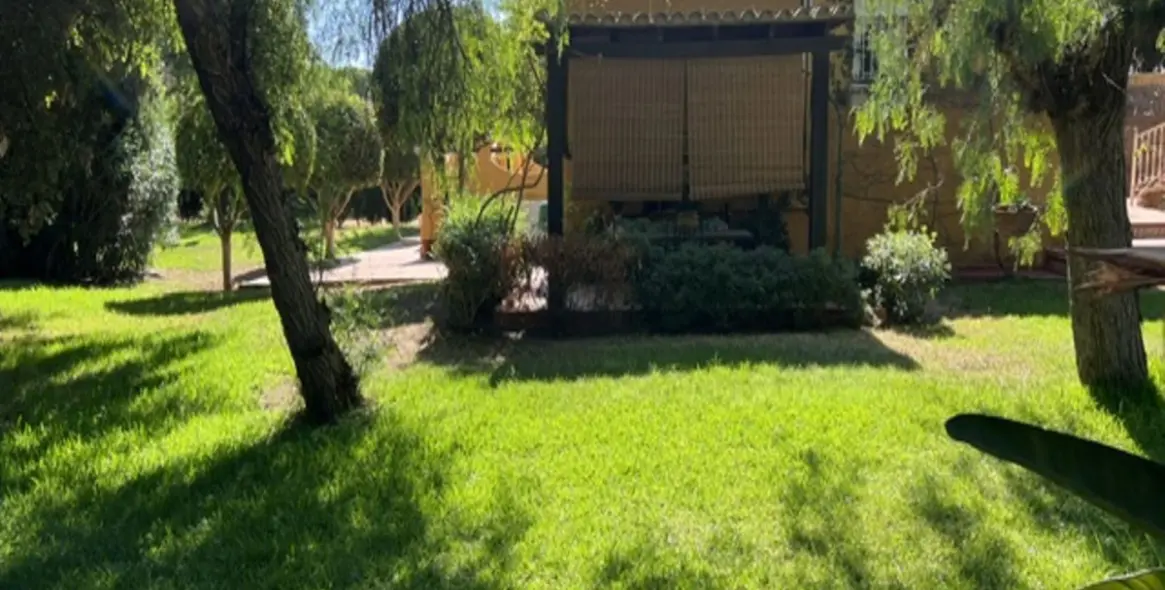 Venta de villa independiente en El Rosario 7