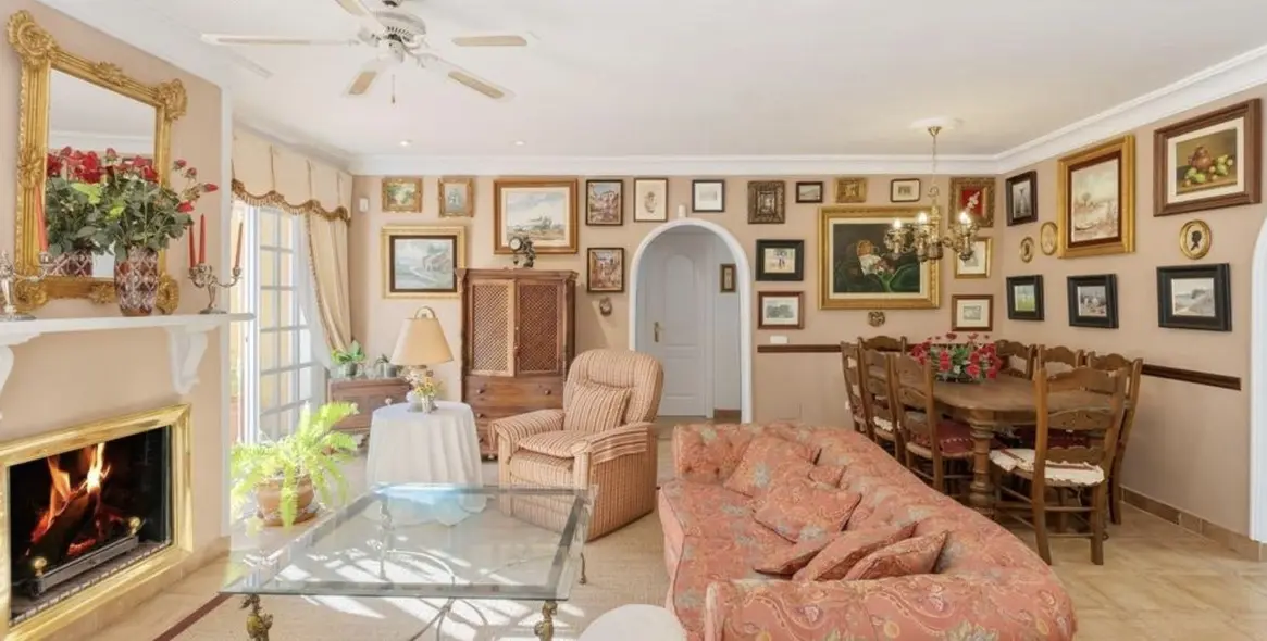 Venta de villa independiente en El Rosario 24