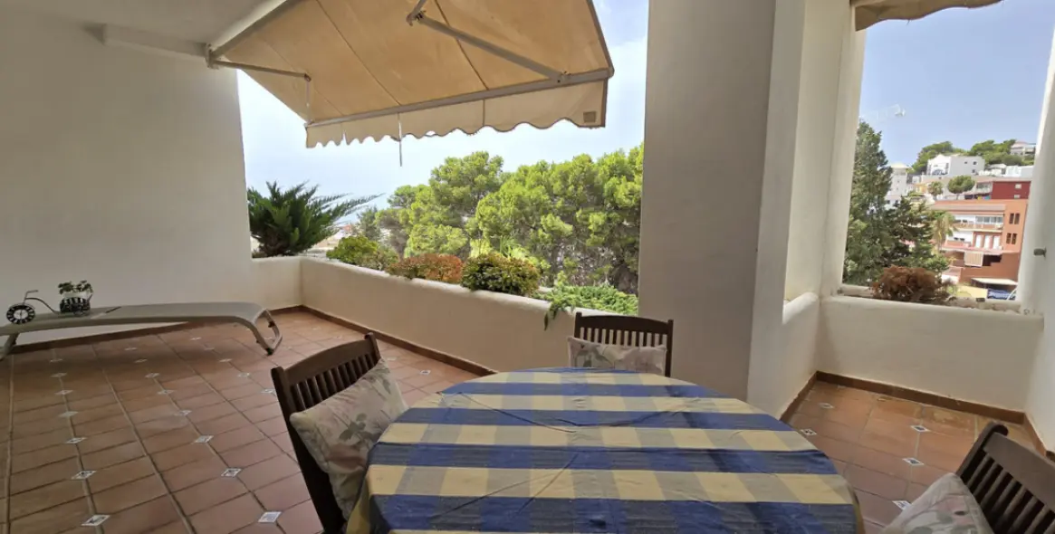 Продажа апартаментов на среднем этаже в Torremolinos Centro 17