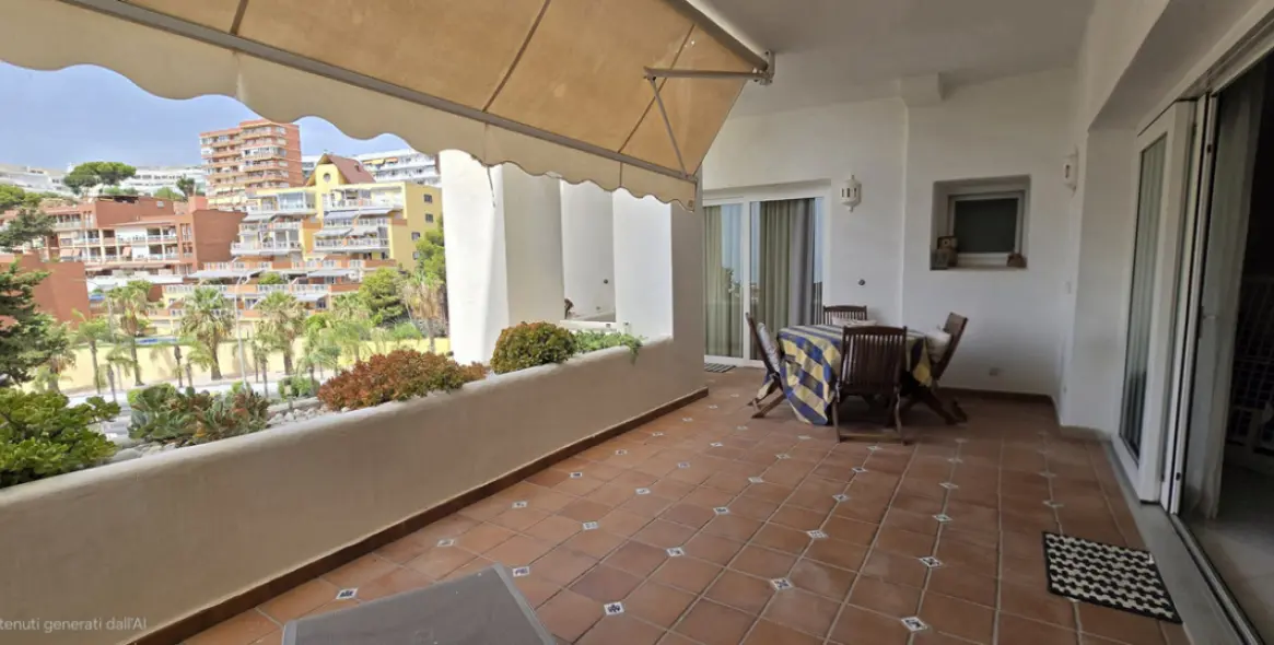 Продажа апартаментов на среднем этаже в Torremolinos Centro 16