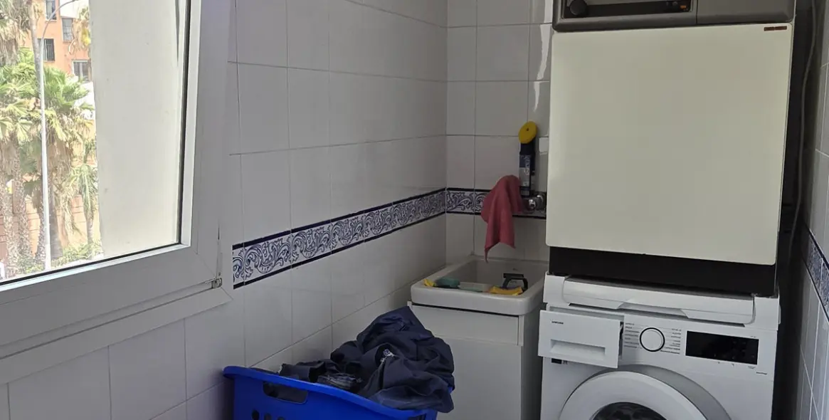 Продажа апартаментов на среднем этаже в Torremolinos Centro 23