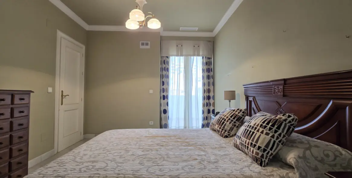 Продажа апартаментов на среднем этаже в Torremolinos Centro 30