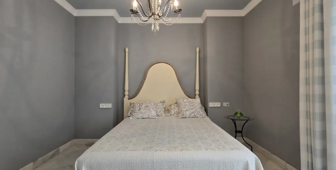 Продажа апартаментов на среднем этаже в Torremolinos Centro 40
