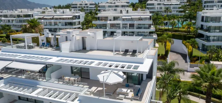 Short-term rent of penthouse in Benahavís 1