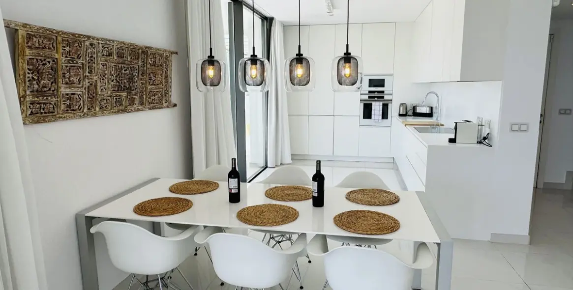 Short-term rent of penthouse in Benahavís 16