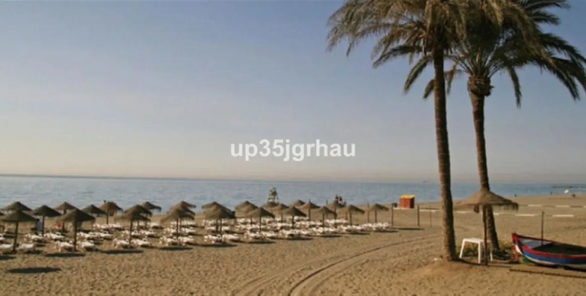 Venta de adosado en Estepona 2