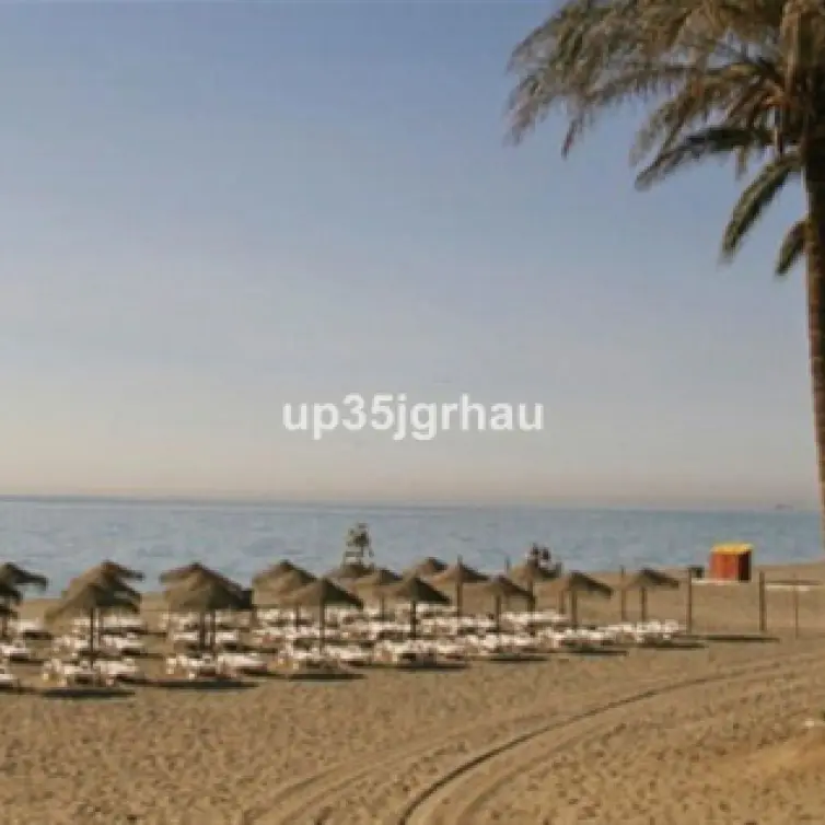 Venta de adosado en Estepona