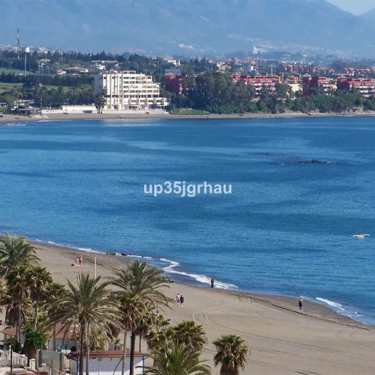 Venta de adosado en Estepona