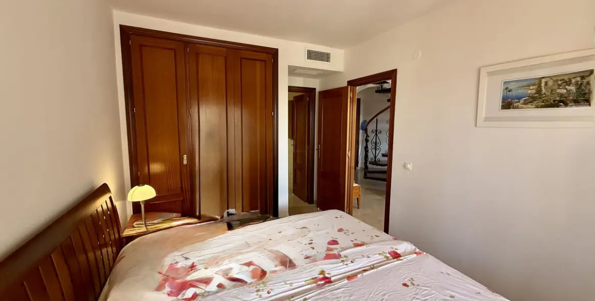 Sale of semi-detached house in Elviria 22