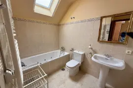 Image 9 thumb