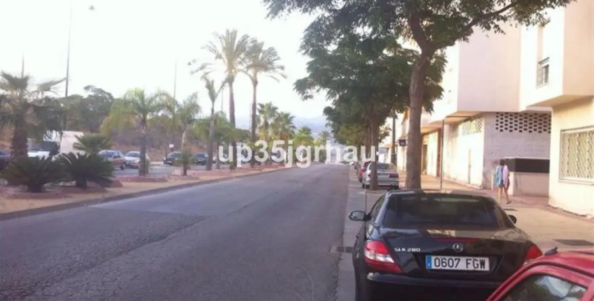 Venta de tienda en Estepona 4